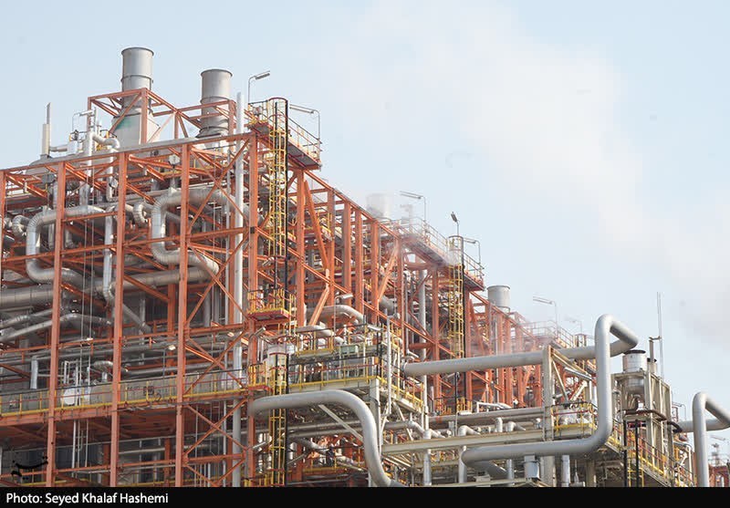 قیمت خوراک پتروشیمیها و سوخت صنایع بورسی منتشر شد