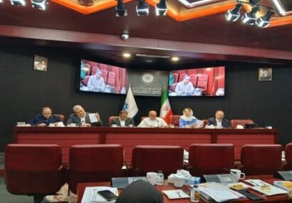 بازنگری در مقررات تجاری با هدف رفع موانع تولید و تجارت