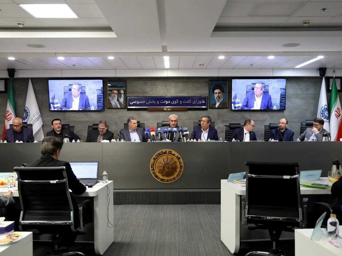 مدنیزاده: روش فعلی قیمتگذاری دارو پاسخگو نیست | همتی: محدودیت بانکی صادرکنندگان عراق رفع میشود